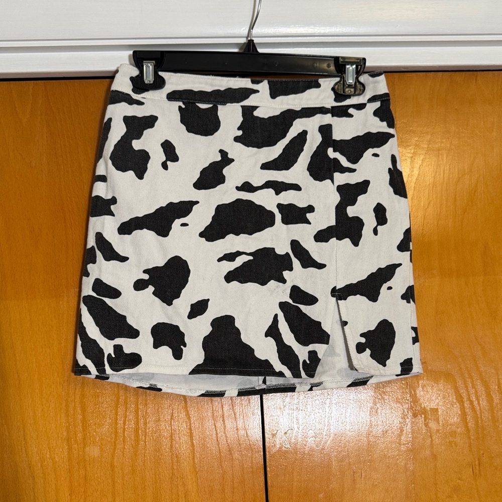 Le Lis Cow Print Mini Skirt